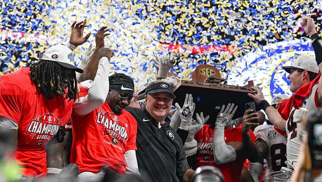 Georgia rolls Crimson Tide 28-7 to win SEC championship