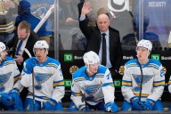 Blues coach Jim Montgomery classy in first game vs. Bruins