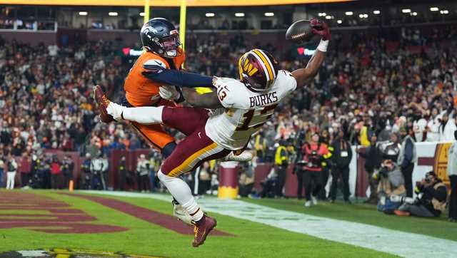 Commanders' Treylon Burks makes incredible 1