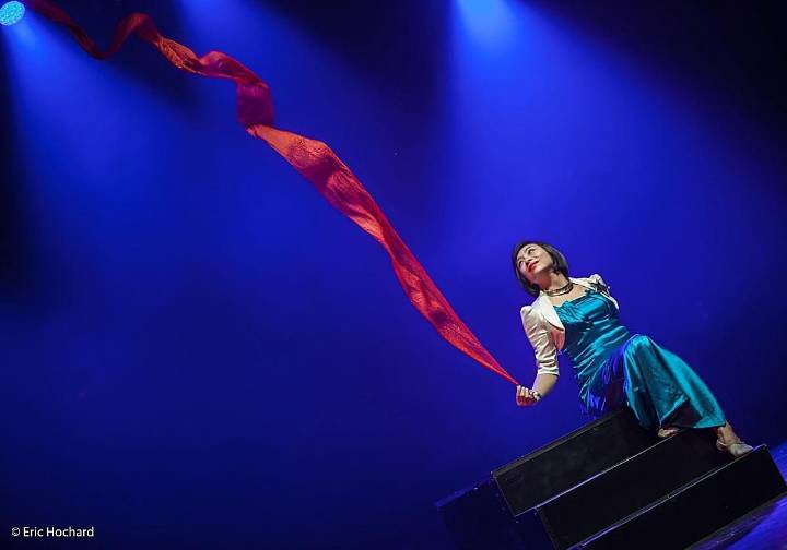 Los trucos de Festimagia vuelven a encender la Navidad en Torrelavega