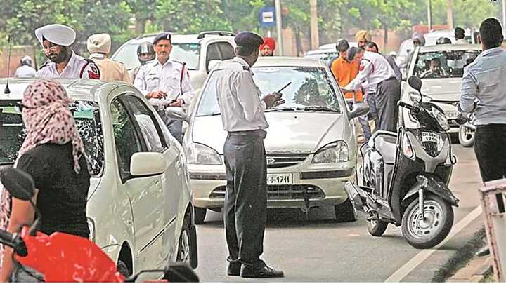 As Haryana intensifies school bus checks, most number of vehicles challaned in Gurgaon district this year