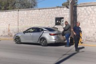 Mujer pierde la vida dentro de su auto en Monclova; sus familiares la llevaban al IMSS