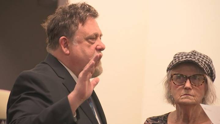 Whitehall city councilmember sworn in after court appearance on sex crime charges