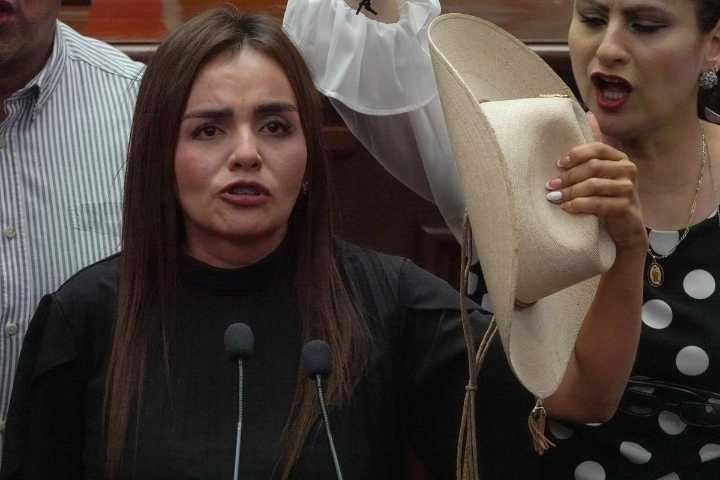 “Llegaré al fondo de la verdad”: Grecia Quiroz exige justicia por el homicidio de Carlos Manzo