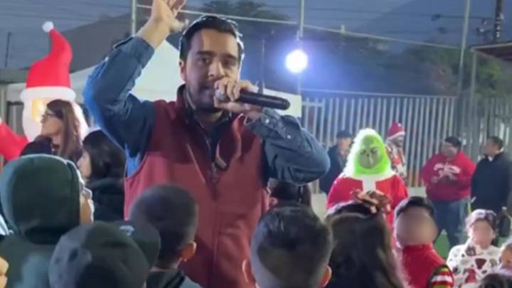 Llevan posadas navideñas a colonias de Santa Catarina