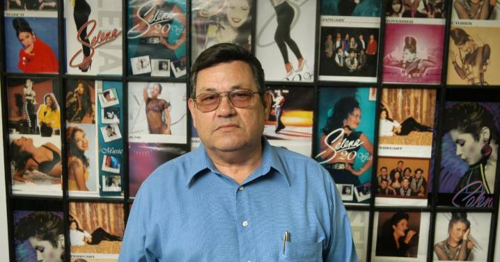 Muere Abraham Quintanilla, padre de Selena