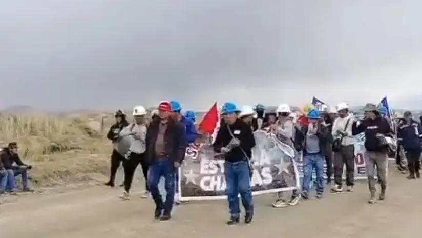 Cusco: mineros informales bloquean el cruce Choccoyo en Chumbivilcas e inician paro de 48 horas