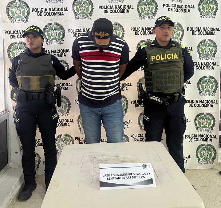 Capturan en Magangué a sujeto con varias tarjetas débitos falsas