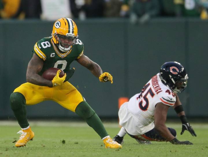 Deadspin | Packers RB Josh Jacobs (knee) sits out practice again