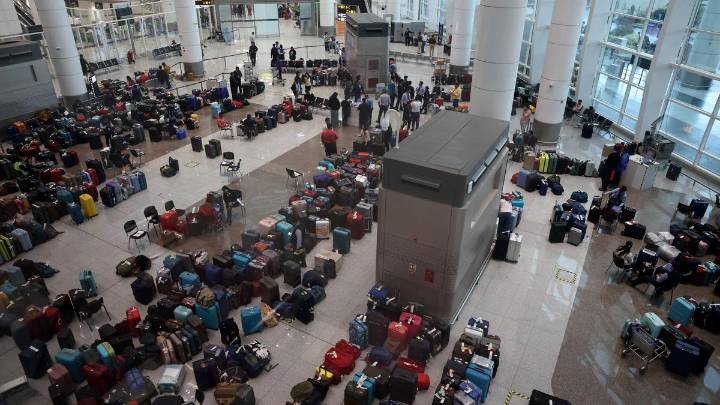 IndiGo seeks more time to reply to show