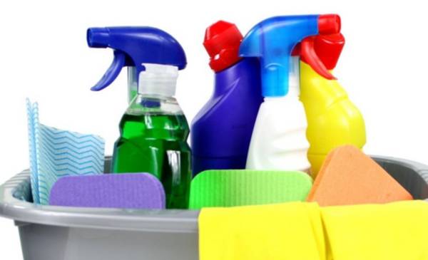 Lavandina, detergente, suavizante y más: los productos de limpieza que prohibió la ANMAT