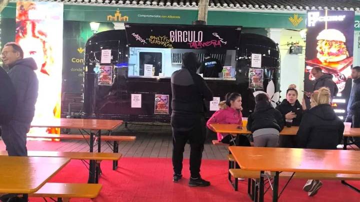 Hosteleros de Albacete denuncian trato desigual en la pista de hielo y eventos