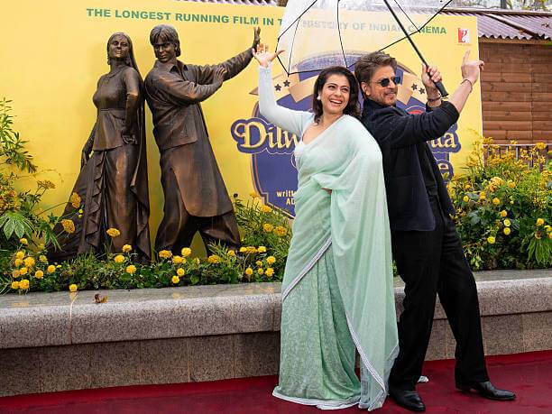 SRK, Kajol mark 30 years of DDLJ with bronze statue unveiling in London