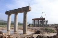 Saltillo: Estiman entregar carretera a Derramadero en junio de 2026