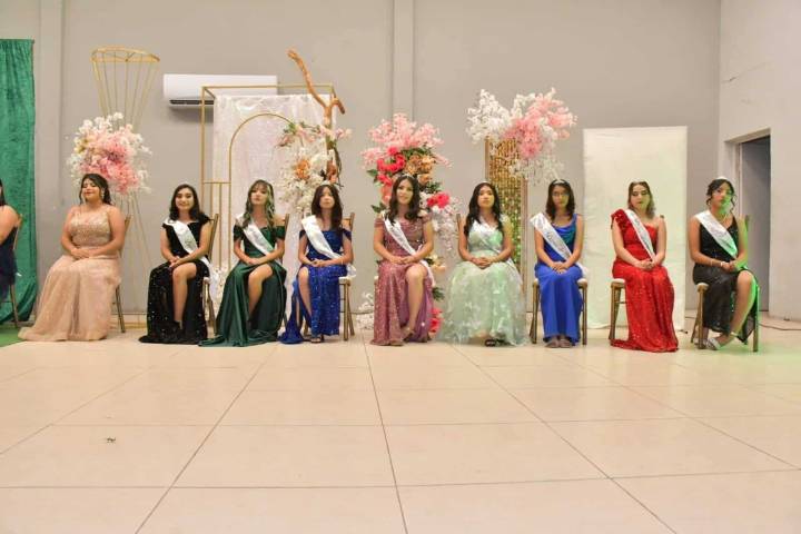 Coronan a Victoria Ledezma en marco de las Fiestas de San Andrés 2025