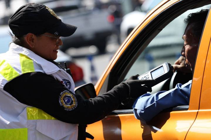 Alcoholímetro las 24 horas en la CDMX durante el maratón Guadalupe