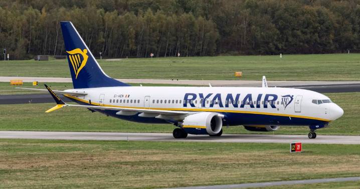 Exact Ryanair and easyJet seats with extra legroom at no extra cost