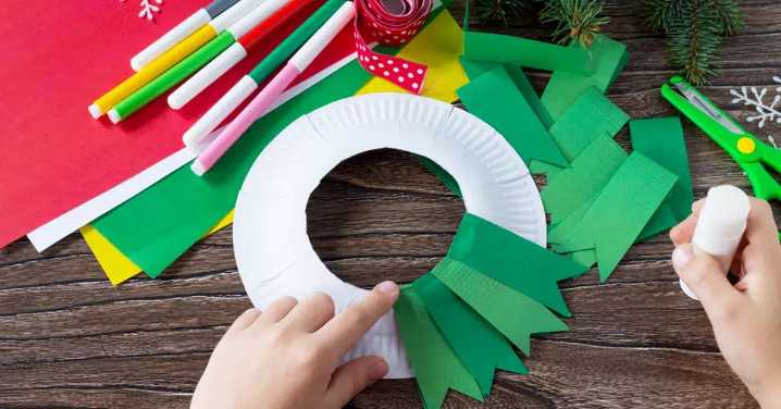 Los niños de los barrios de Huércal de Almería no se aburrirán esta Navidad