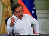 Petro pide amnistía general y gobierno de transición en Venezuela