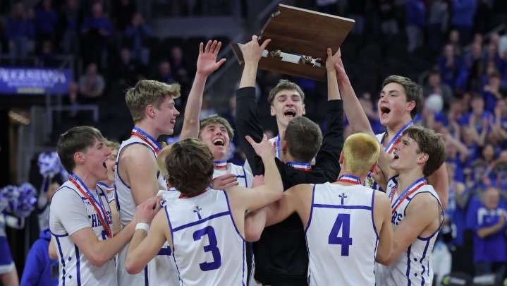 Prep Basketball: Five defending champions rated No. 1 in preseason poll