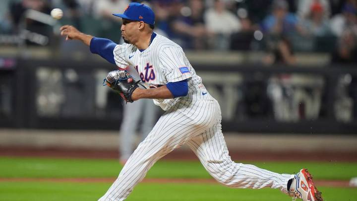 Díaz agrees to $69M deal with Dodgers, AP source says