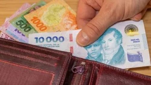 El gobierno de Javier Milei definió el salario mínimo de noviembre en $328.000