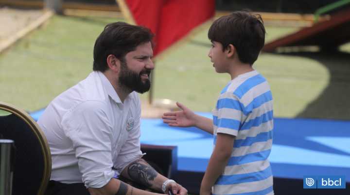 Boric pide aprobar Sala Cuna y promete trabajar "hasta el último día y después" por la educación