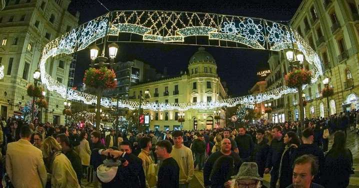 Los 'cuñaos' son la gran pesadilla navideña de los granadinos: más del 62% no llevan bien sus "comentarios ofensivos"