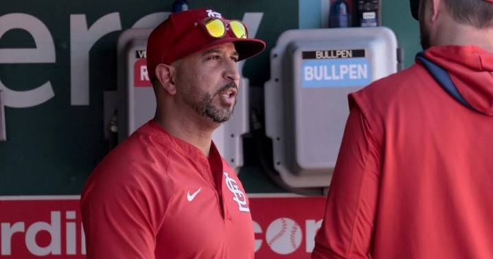 Hochman: If Oli Marmol is to manage through rebuild, Cardinals should give him extension