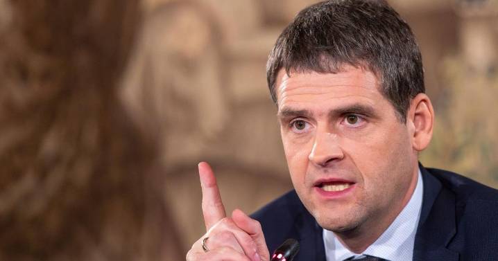 Lithuanian court convicts the leader of a governing party of inciting hatred against Jews