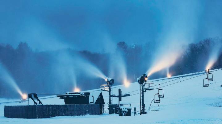 Cannonsburg Ski Area announces projected opening date