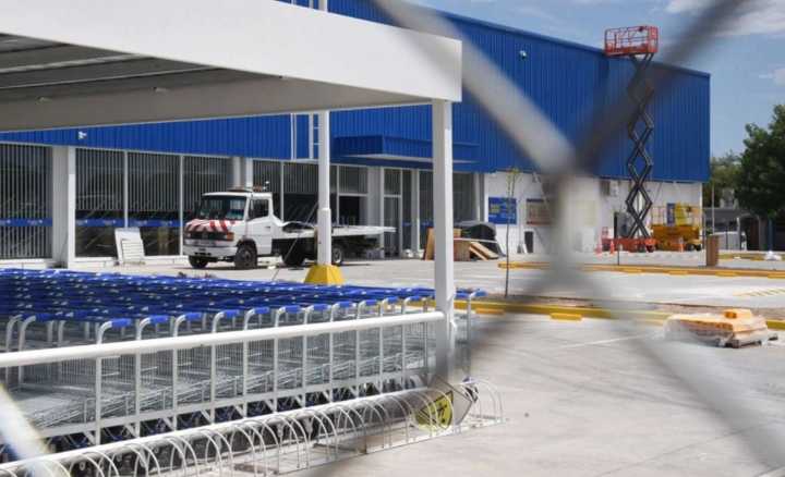 Carrefour inaugura esta mañana su nuevo hipermercado en Santa Rosa