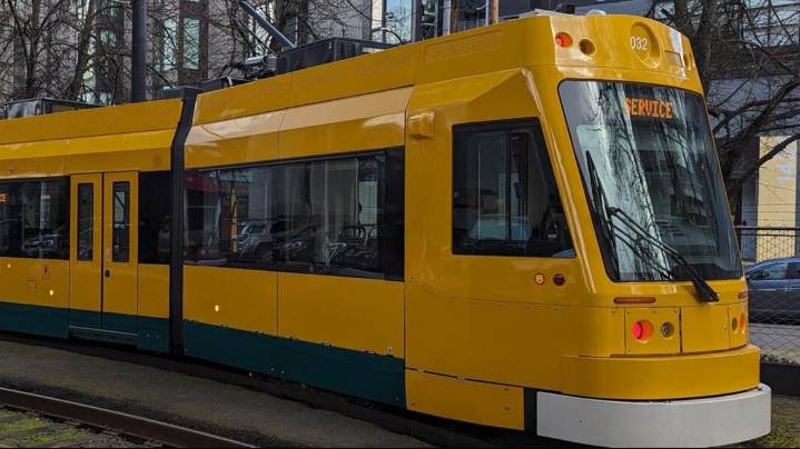 Deal under consideration could swap three of Portland's streetcars for three from Tacoma