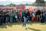 Javier Díaz González entrega rehabilitación de cancha en Saltillo