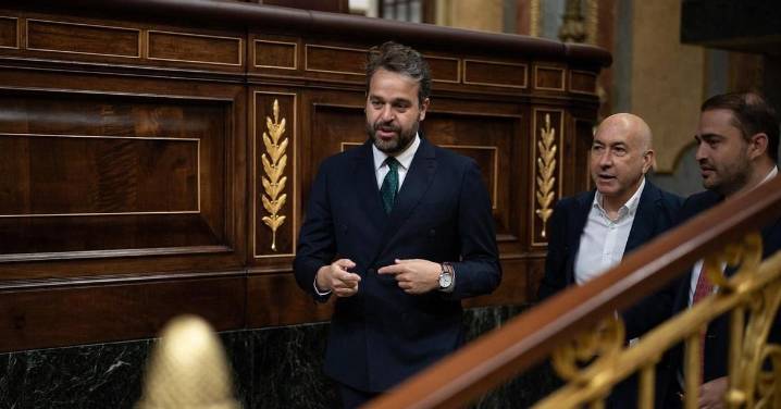 El Senado interrogará al diputado de Jaén Juanfran Serrano, antigua mano derecha de Santos Cerdán, por el caso Koldo