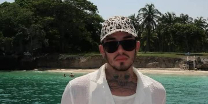 Valentino Lázaro se mostró en contra de decisión que tomó la producción de ‘Tamo en vivo’ frente a su futuro en el programa y lanzó fuertes palabras