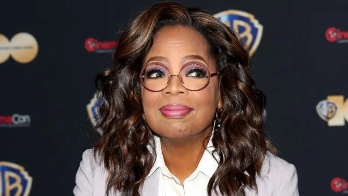 ‘That Little?’: Oprah Winfrey's New Holiday Video Has Fans Stunned by How Much She Eats to Maintain Her Drastic Weight Loss