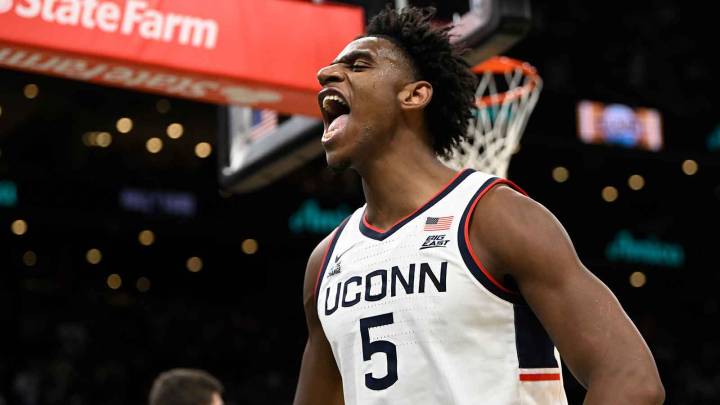 UConn Huskies get massive update for Florida clash