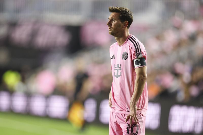 Soccer-On eve of World Cup draw, MLS commissioner says US soccer is thriving