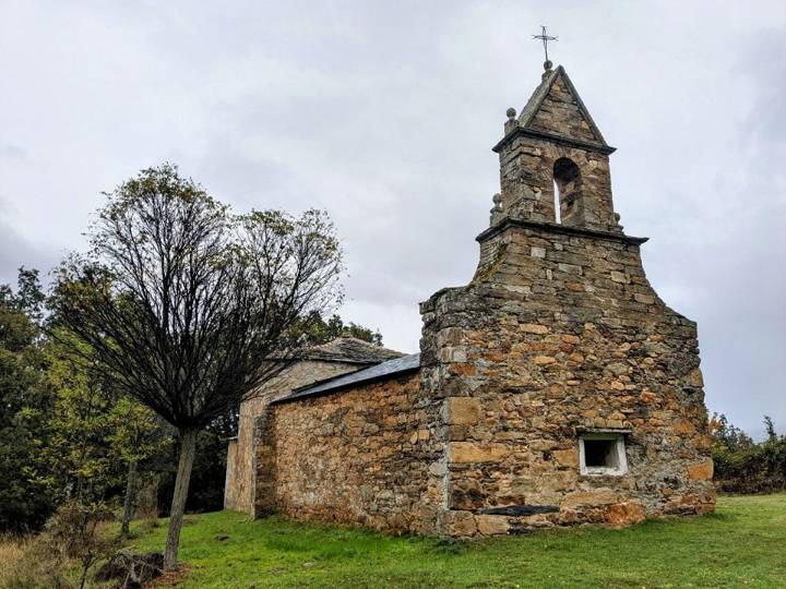 Cuenta atrás para la ermita de San Roque: los vecinos de Valdavido se movilizan para evitar su derrumbe