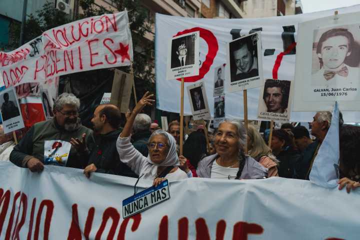 "Verdad, Memoria y Justicia": convocan a una jornada cultural en la Plaza San Martín por el Día de los Derechos Humanos