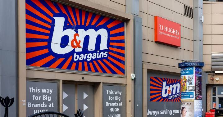 B&M says 'we're open' as Aldi and Home Bargains close for Christmas break