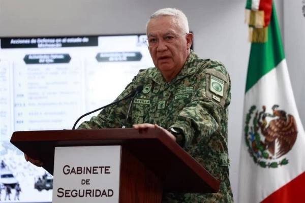 Construye Sedena cuartel en Uruapan a petición de Alcaldesa