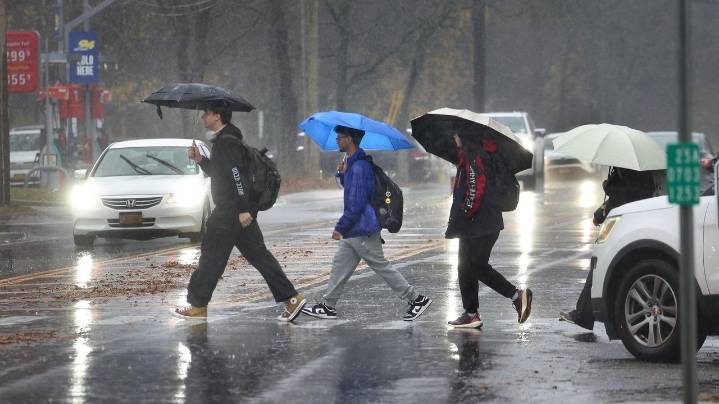 Long Island weather forecast: Chilly rain lasts through the evening, cold front arrives Thursday