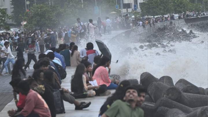 BMC issues advisory for citizens, asks people to avoid seashore between Dec 4