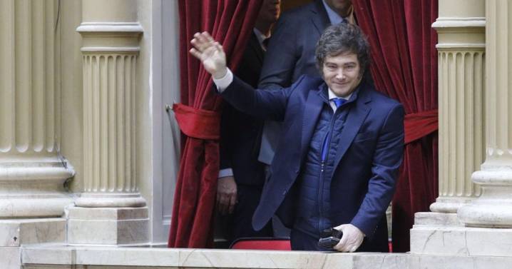 Javier Milei convocará a sesiones extraordinarias este viernes: qué reformas se debatirán en diciembre