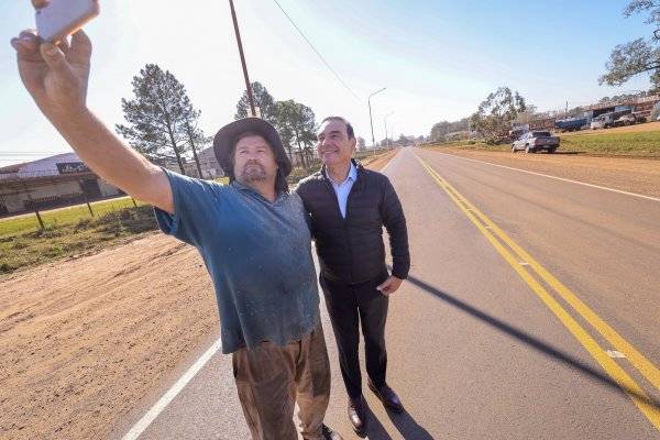 Valdés y su gira despedida: Otra jornada de inauguraciones en Corrientes