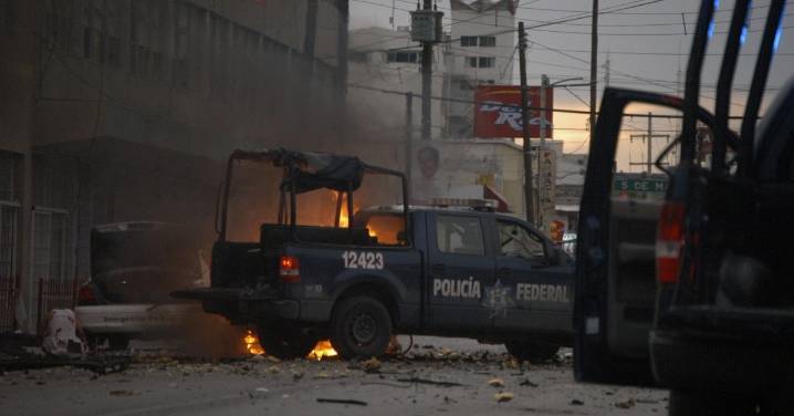 FGR investiga explosión en Coahuayana y abre caso por delincuencia organizada