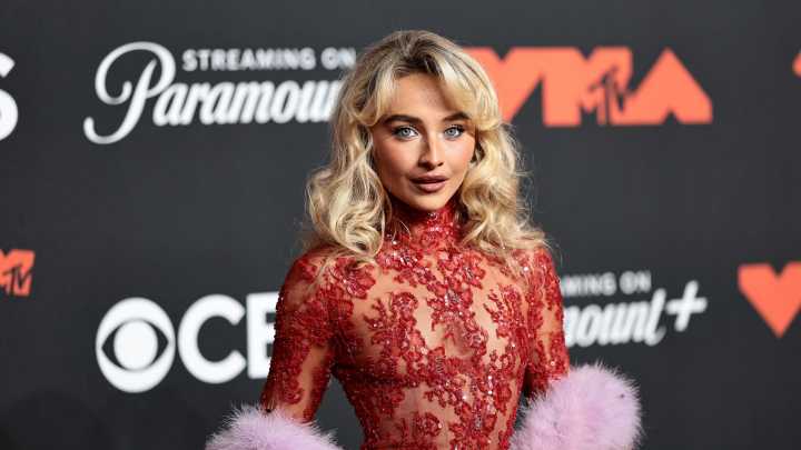 Sabrina Carpenter Makes It Crystal Clear What She Thinks Of Donald Trump's Administration