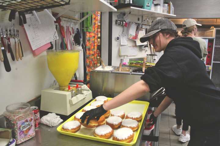 While the town sleeps, these Minnesota bakers are busy making thousands of sweet snacks